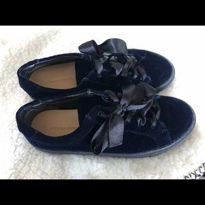NWOT Banana Republic Blue Velvet Sneakers